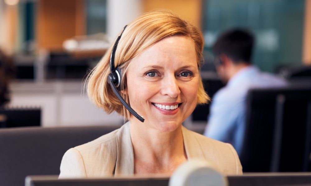 A customer support agent using TechSee cloud communications to transform the way they communicate with customers